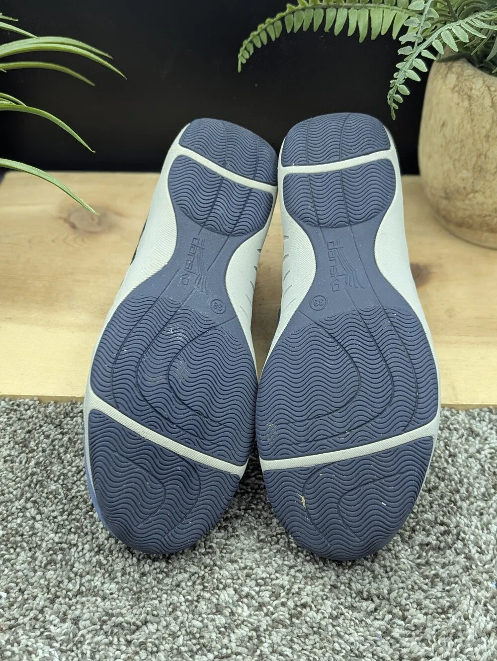 Dansko Henriette Women's Size 7.5/8 Walking Running Casual Comfort Shoes